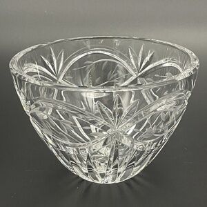 Gorham Collectible Lead Crystal Bowl
6” crystal bowl for display or serving.